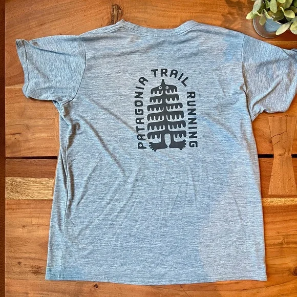 Patagonia Women’s Capeline Cool Daily T-Shirt - L - Picture 2 of 4